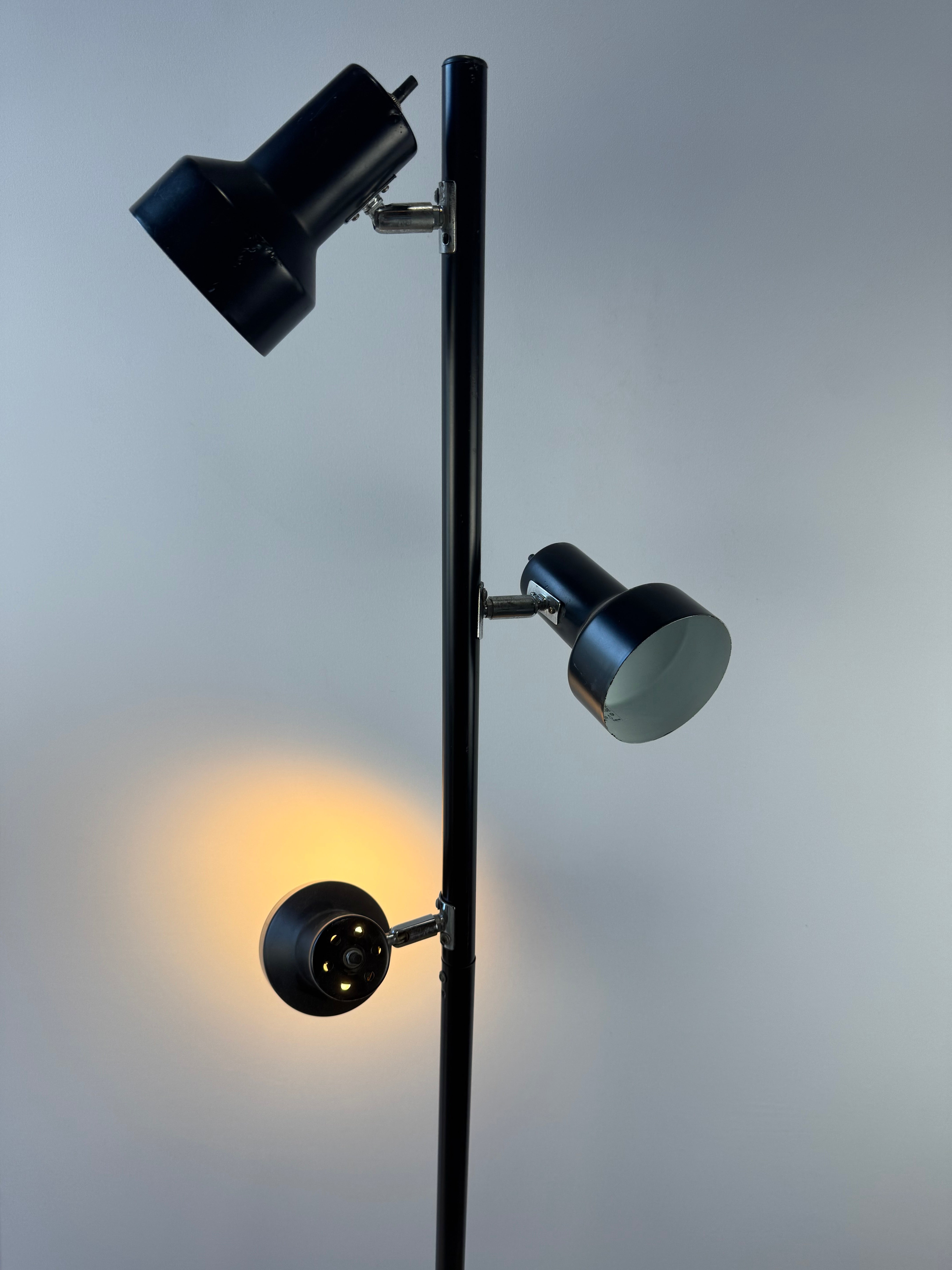 TF047