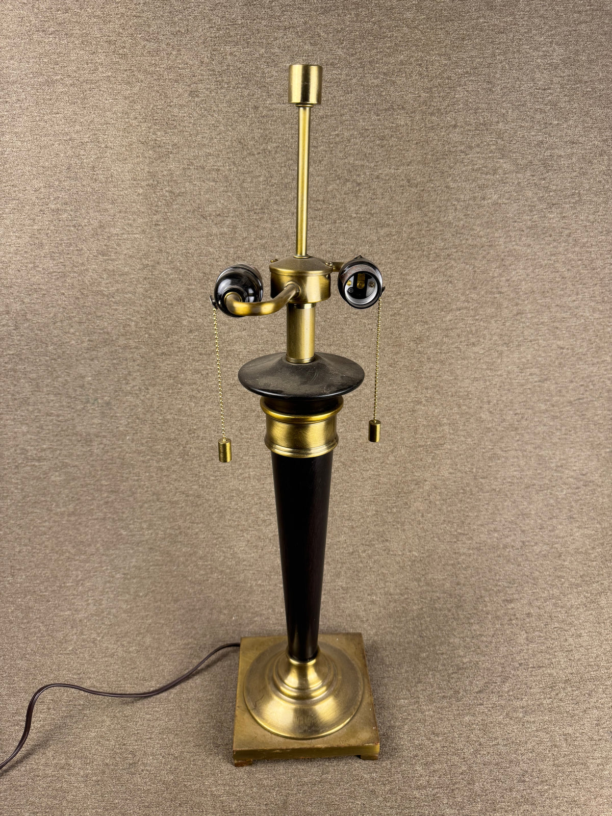 TT881