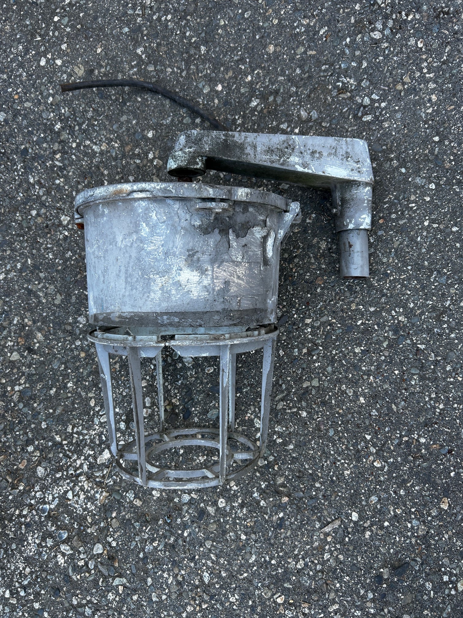 Street lights heads - hardware