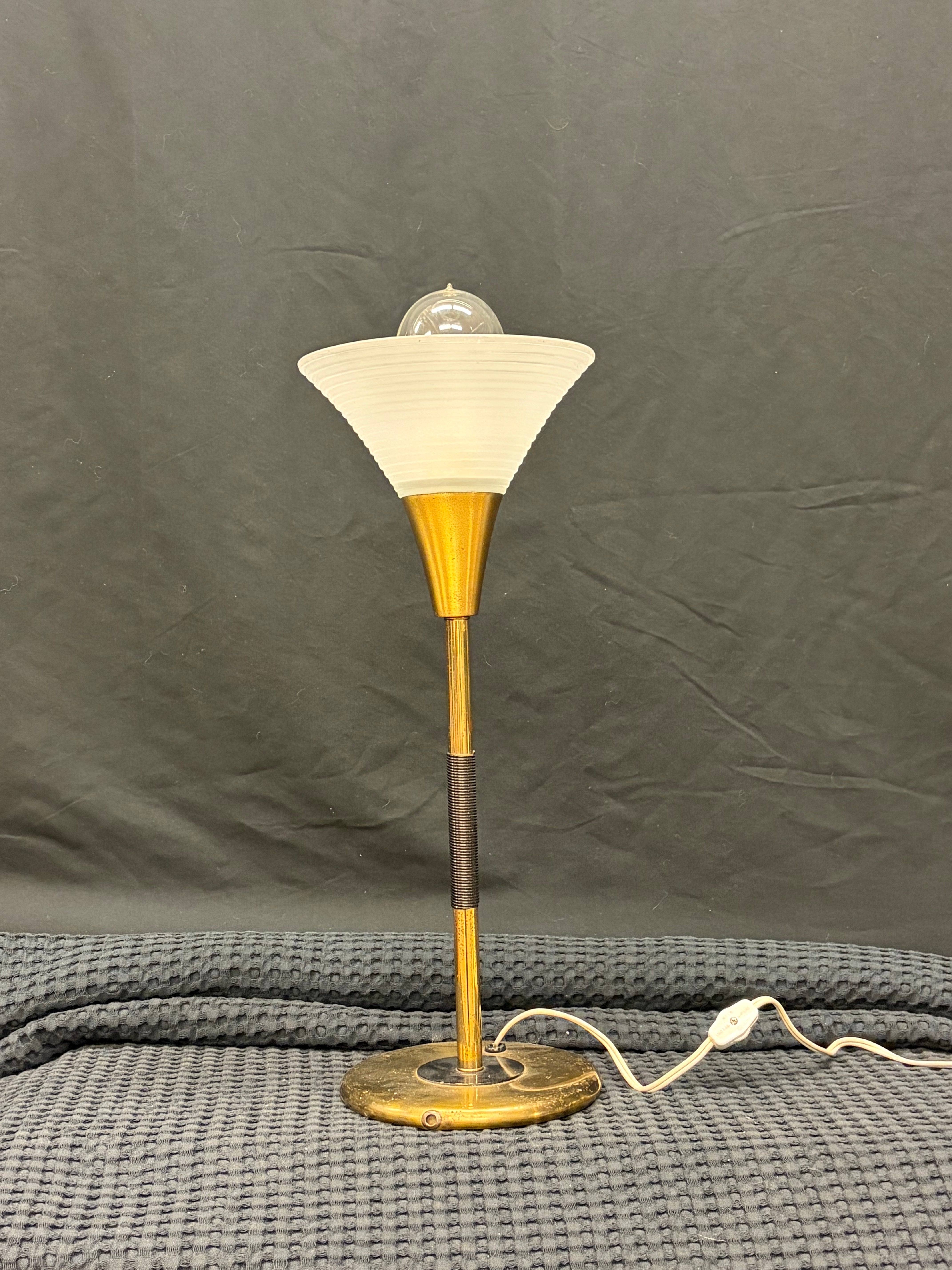 MT098