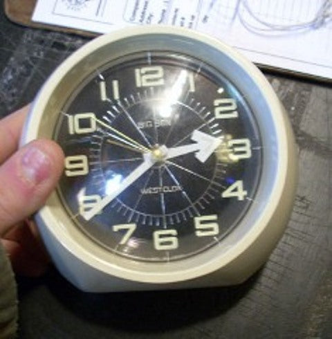 Clock001