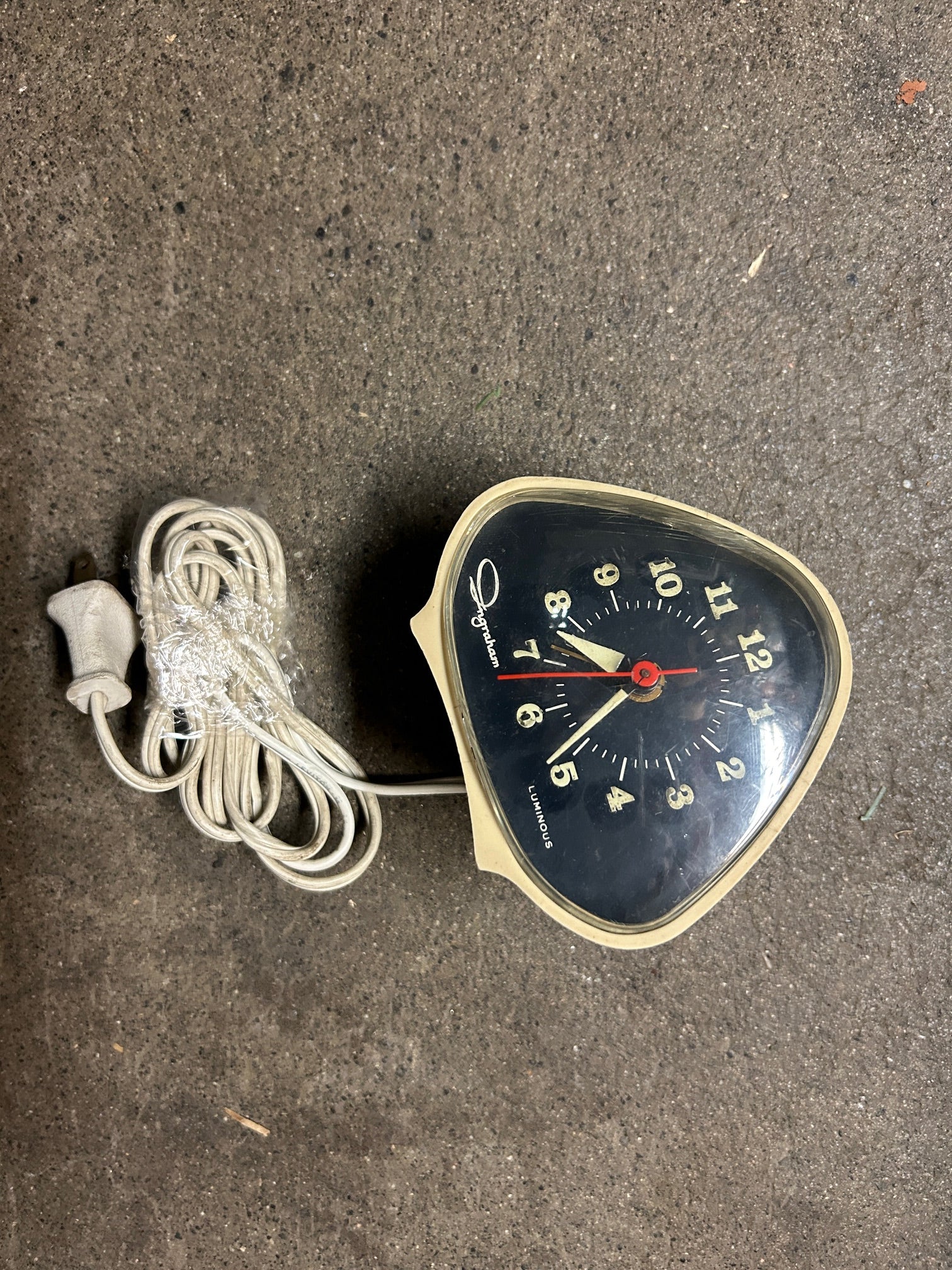 Clock005