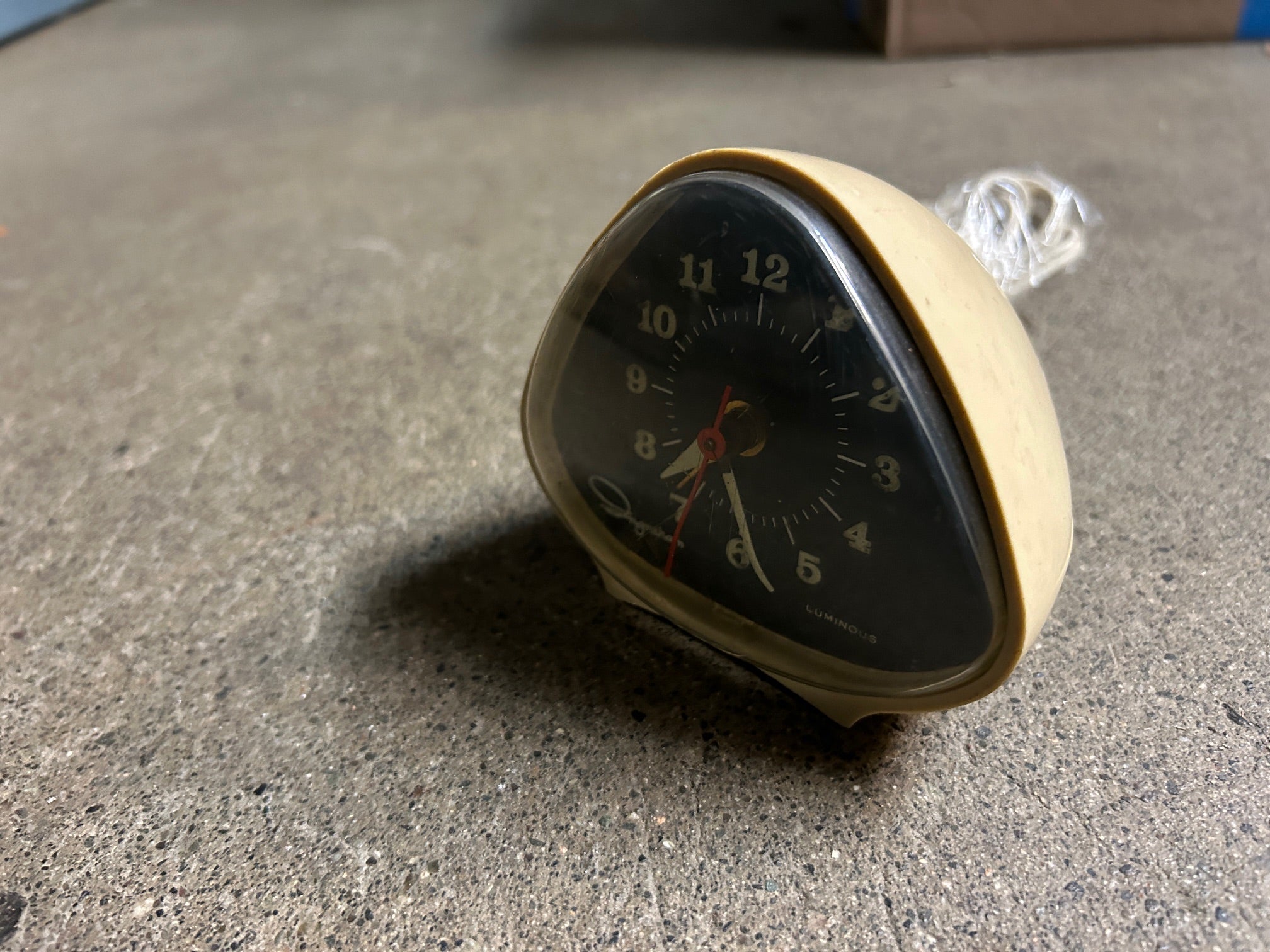Clock005