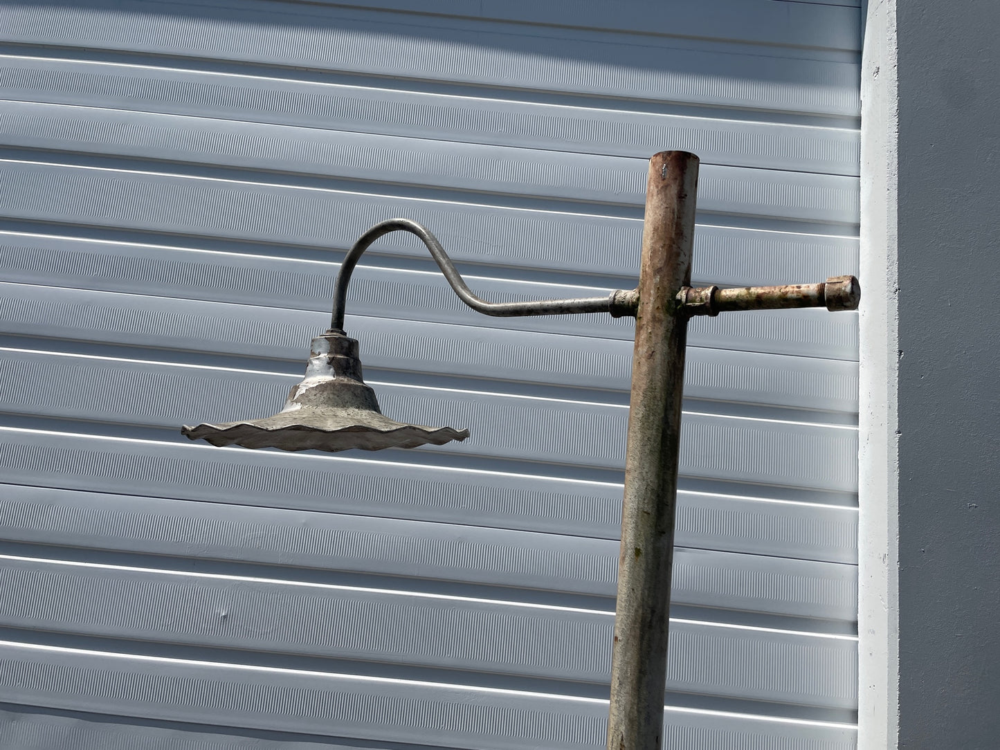 Gooseneck Outdoor lamp posts / Barn lights FOR SALE