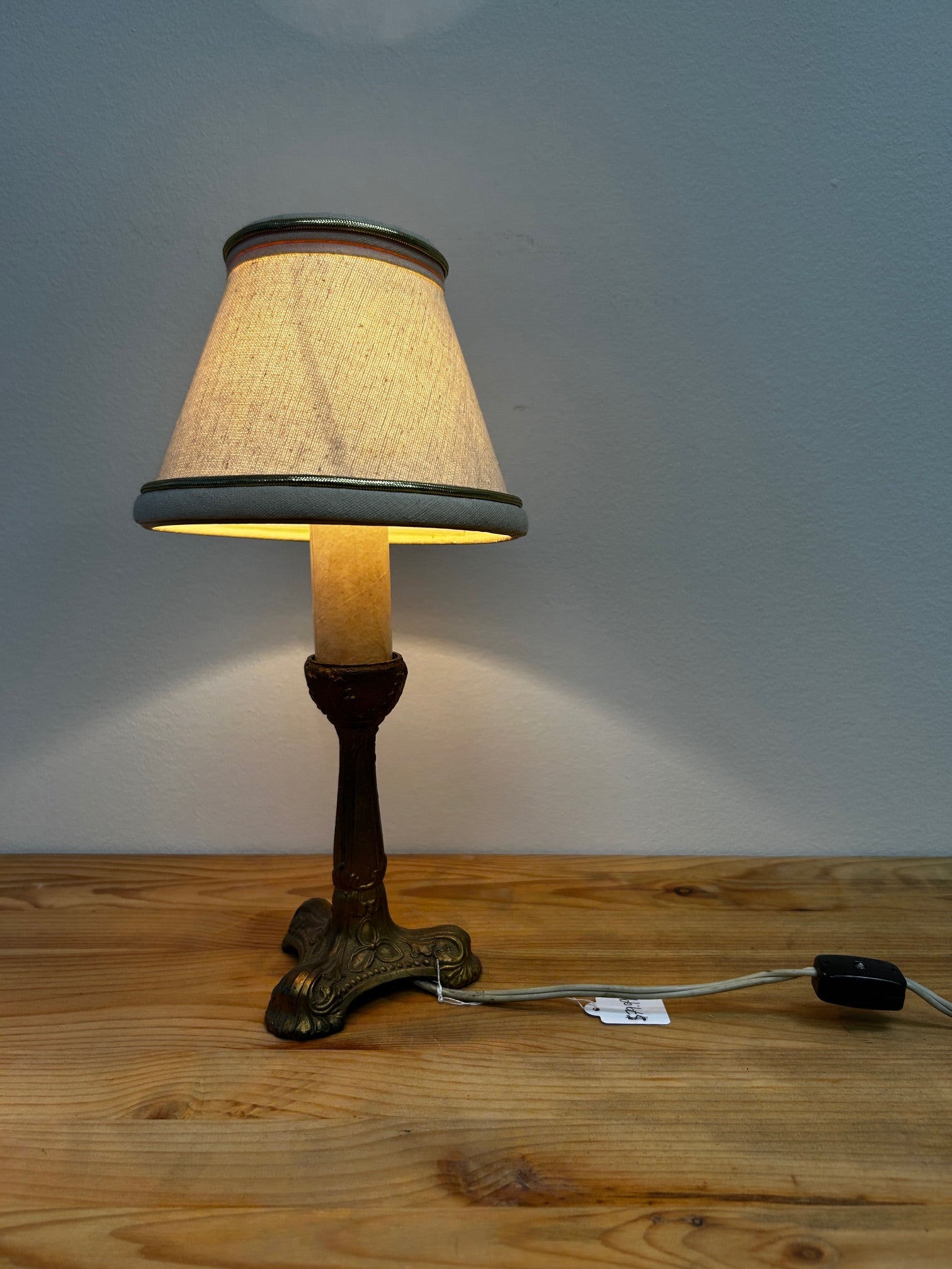 Small vintage table lamp