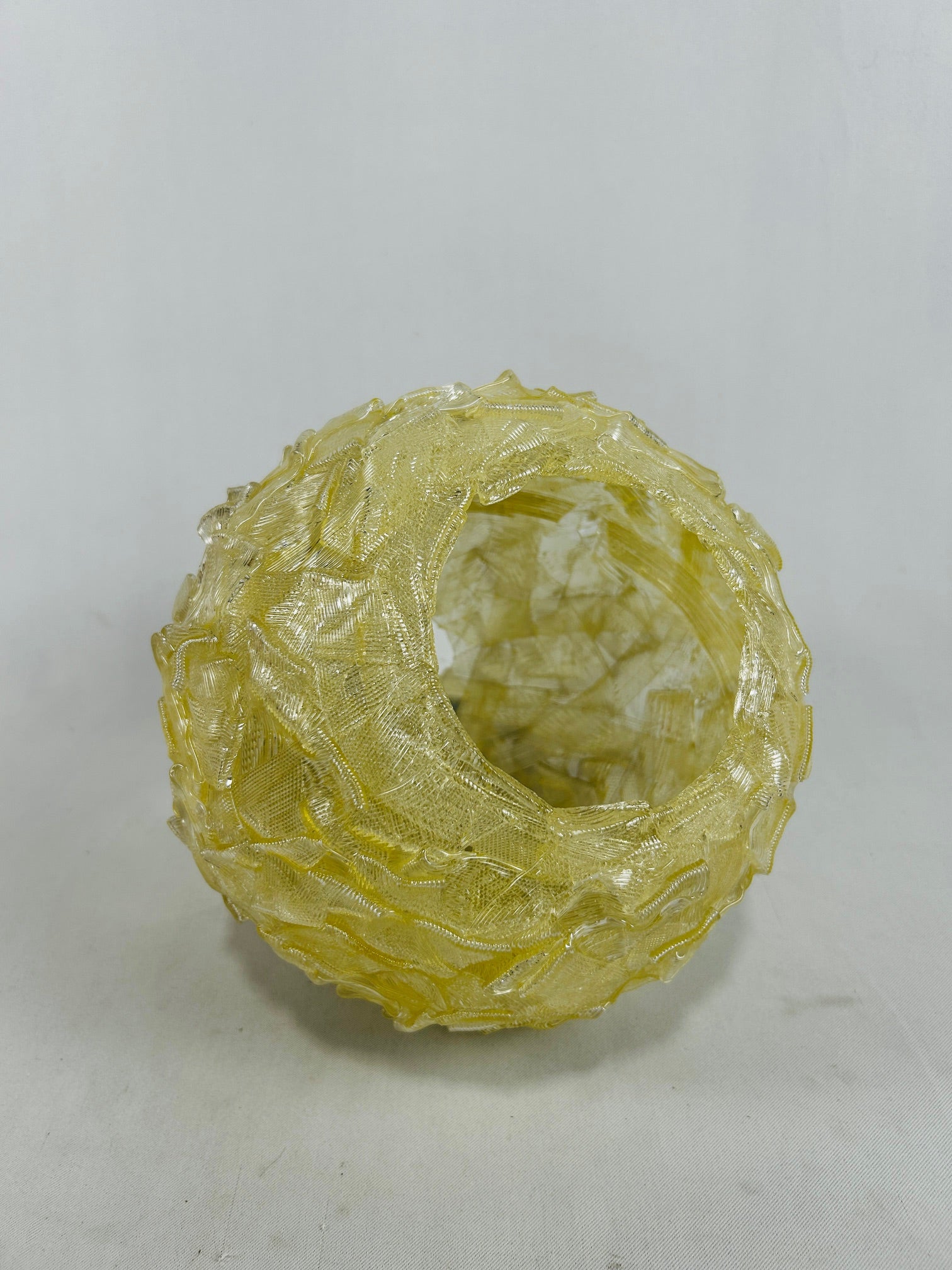 Vintage lucite Ribbon globe lamp shade