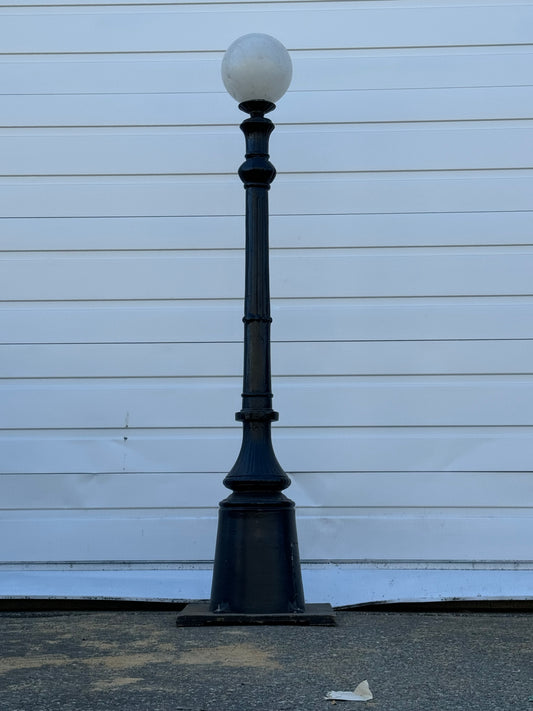 8FT Globe Streetlight