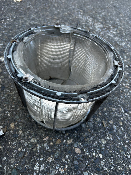 Cracked glass holophane head + diffuser