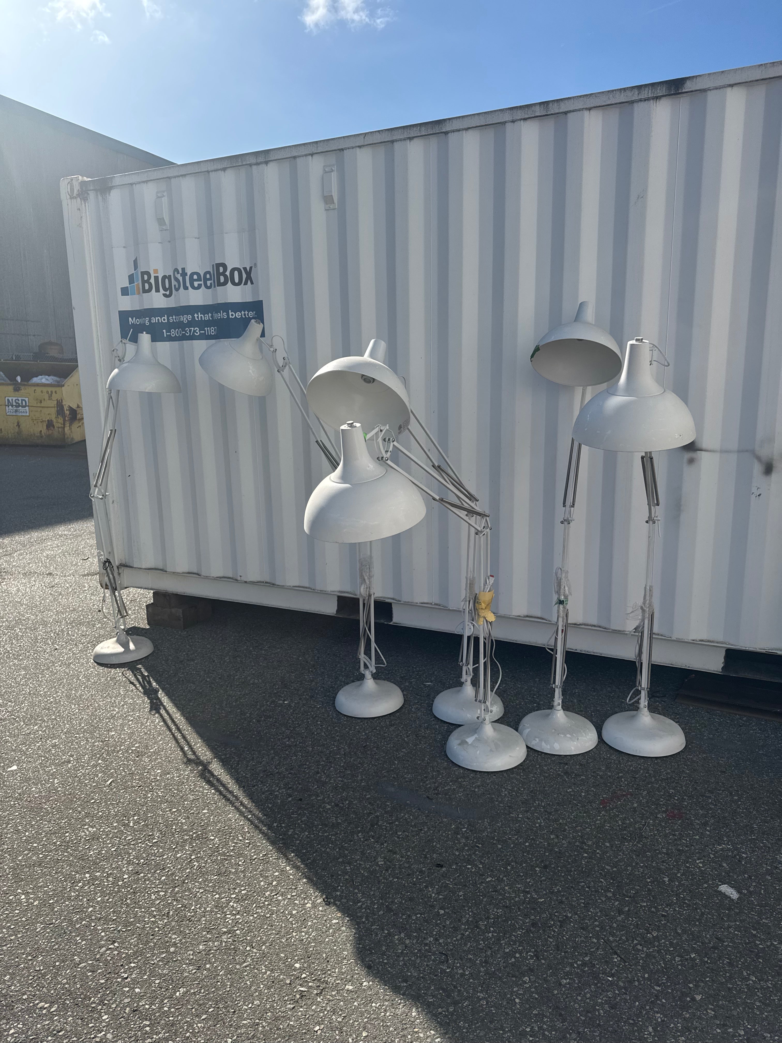 INDF28