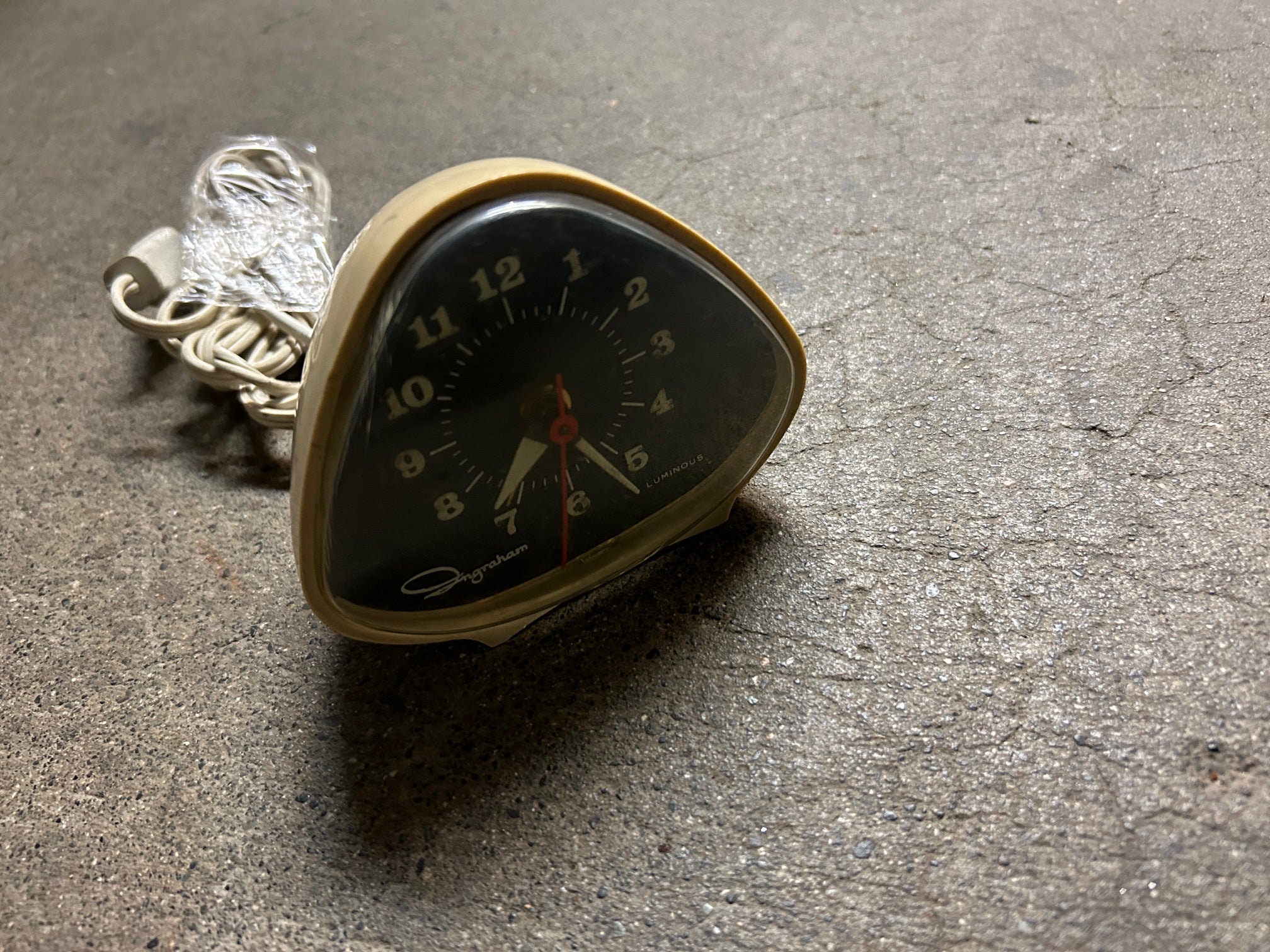 Clock005
